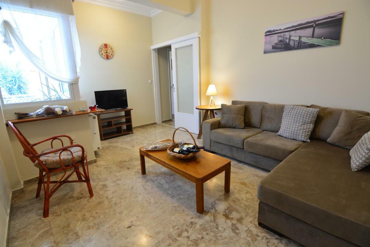 Mara'S Apartments Xylokastro Extérieur photo